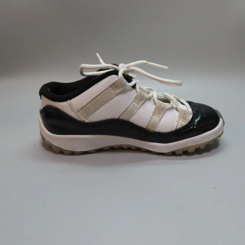 Nike Air Jordan 11‎ Retro Low Emerald Sneakers 505836-145 Toddler Size 10C